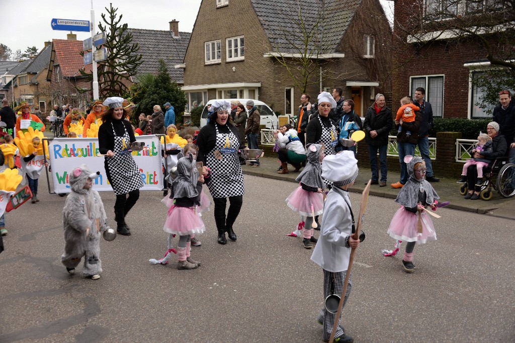 ../Images/Kinderoptocht 2016 015.jpg